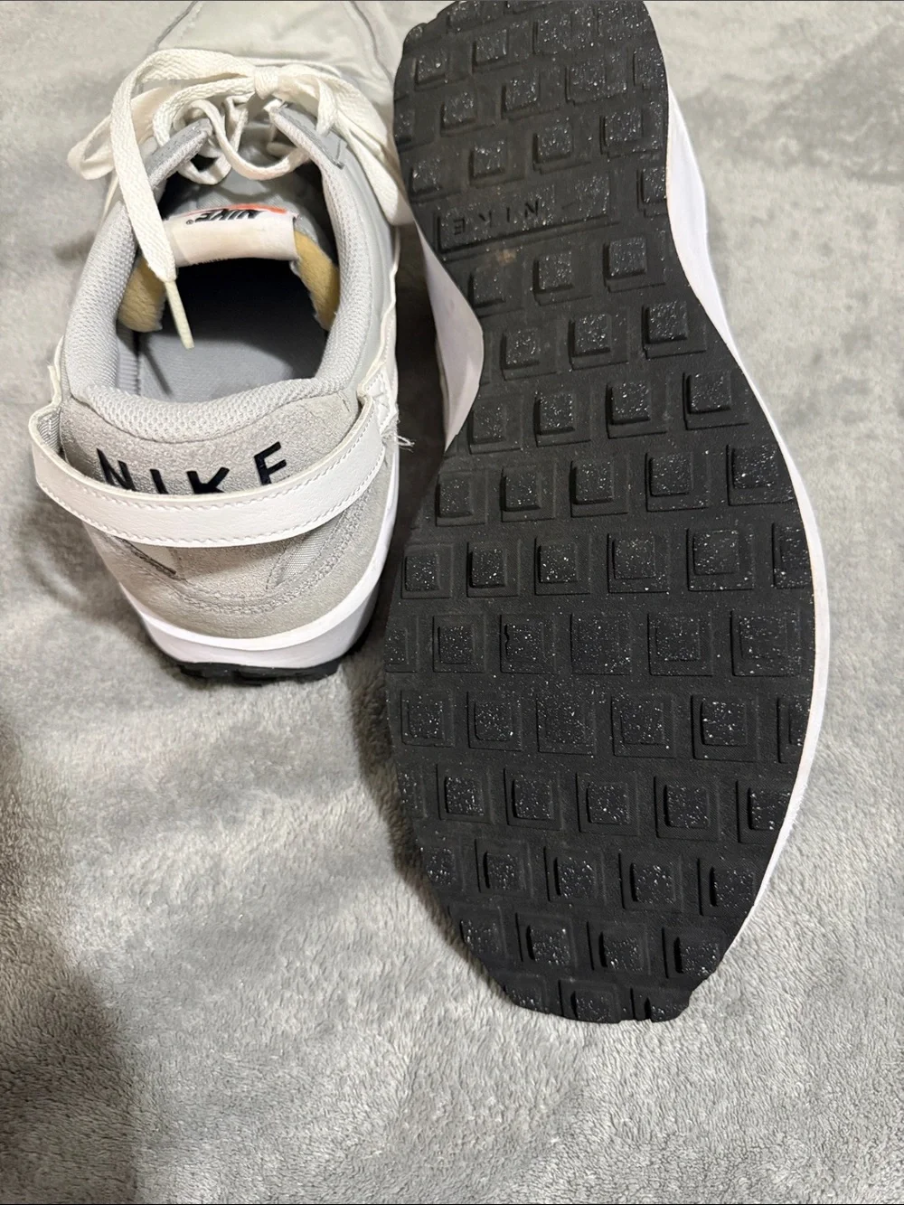 Nike classic low